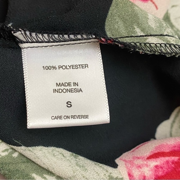 NEW NY&C Red Floral Print Black Tunic Top Blouse - Picture 6 of 7